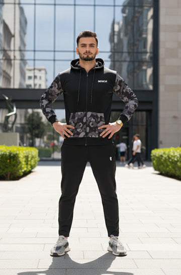 Mens - Winter Tracksuit - Black Camo Strike
